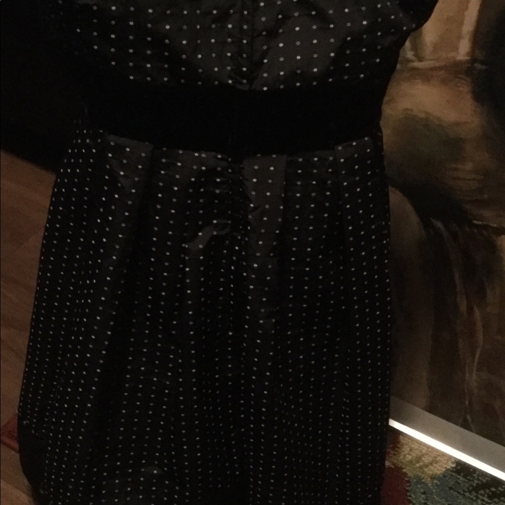 Dress - Picture 2 of 8